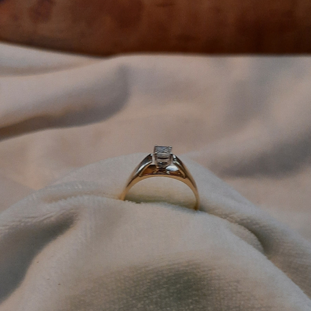 Diamond ring